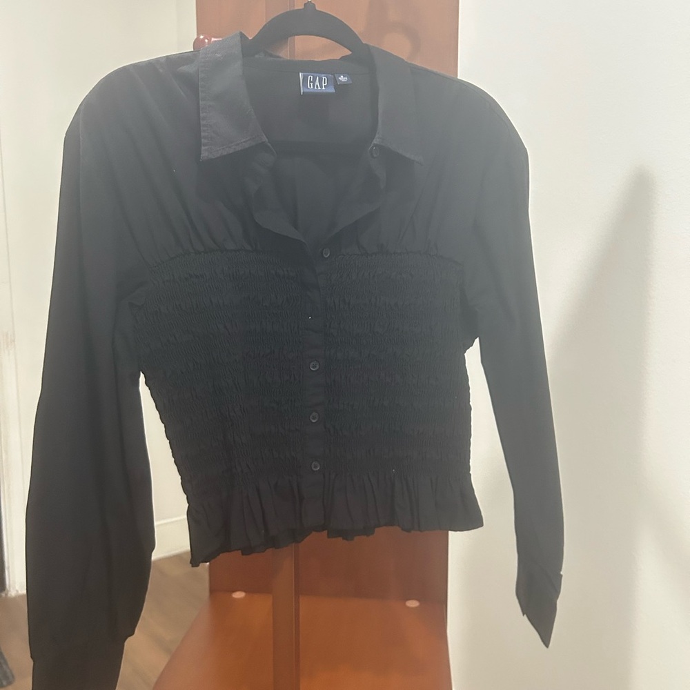 GAP Black shirred waist black button down